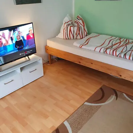 Holiday home Haus Im Gruenen Hoppegarten